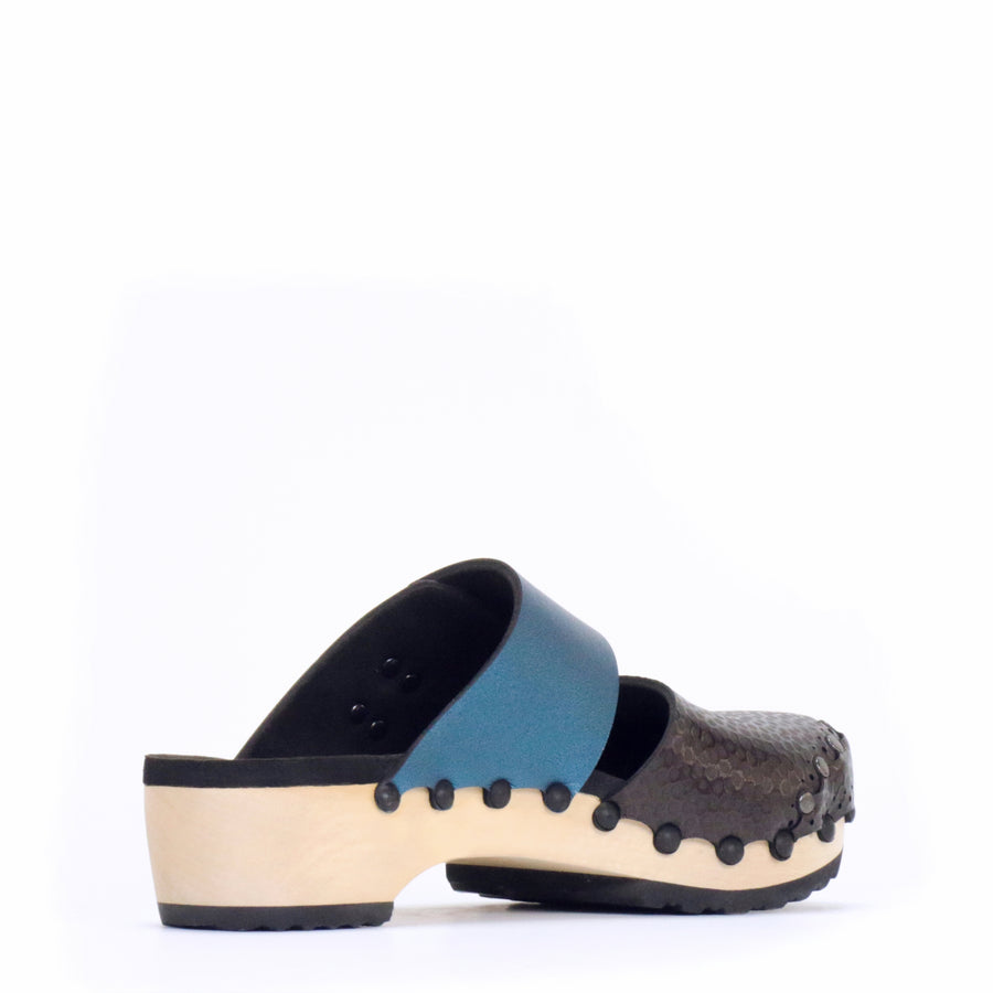 Low Clog Closed Toe Mule in Espresso and Azure