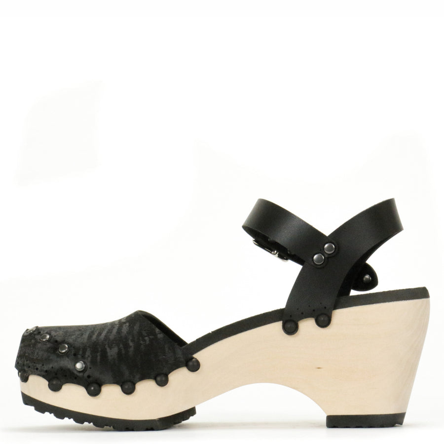 Tall Clog Closed Toe Ankle in Black