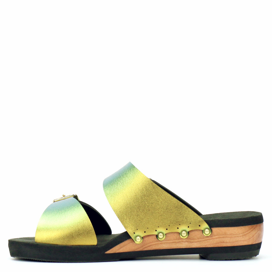 Low Wedge Buckle Toe Mule in Scarab - Mohop